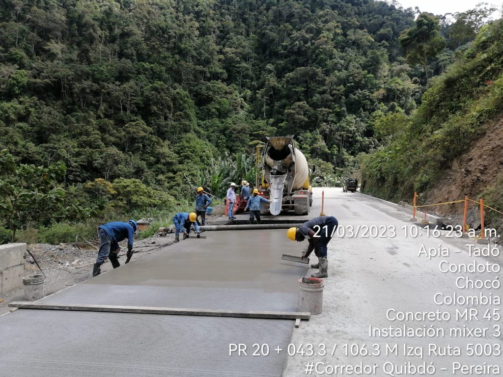 Foto de la interventoria que se adelanta en la Vial la ruta 5003 corredor Quibdó – Pereira